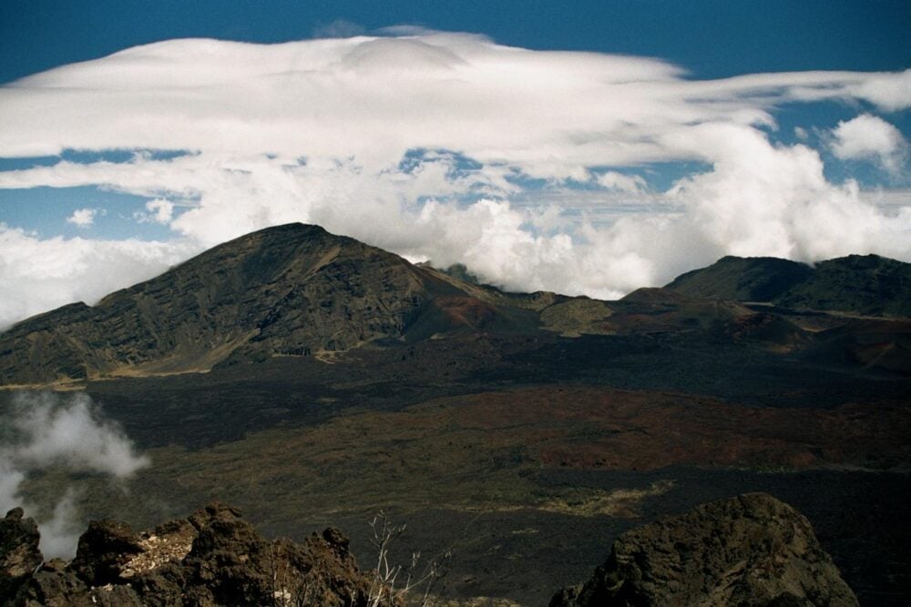 haleakala crater maui hawaii