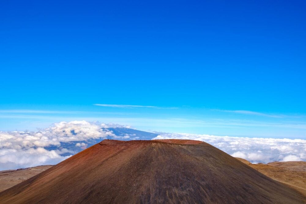 mauna kea volcano crater